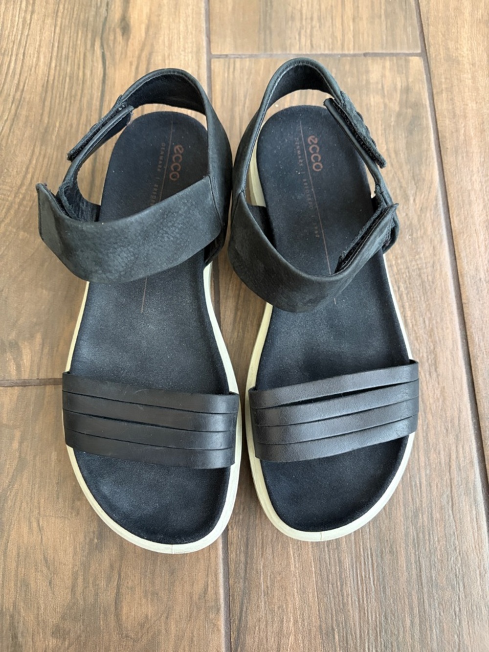 Ecco Flowt Sandals in Black Leather with White Trim
